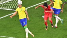 Ричарлисон си прави прическата на Феномена при Шестата за Бразилия