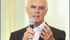 Бекенбауер подкрепя кандидатурата на Англия за световното през 2018 г.