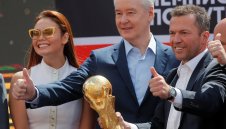 Световната купа пристигна в Москва