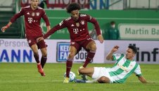 Байерн се изложи - Сане играл с фалшива фланелка