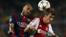 Манчестър Юнайтед не се отказва от Дани Алвеш