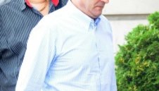Гонят Найден Найденов и от Марек