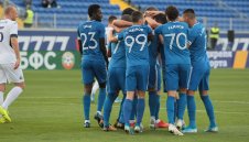 Левски хвърля Райнов срещу Славия