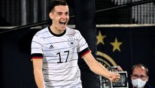 Байерн, Дортмунд или Ливърпул? "Жребче" каза тежката си дума