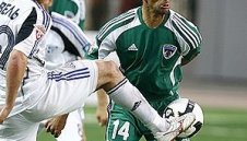 Вальо Илиев с цял мач при загуба