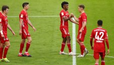 Байерн празнува: Коман се откачи от "алчната пираня"