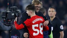 Тийнейджър от Ливърпул подобри рекорд на Оуен 