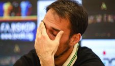 Левски рискува да загуби Попето до Нова година