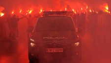 Фен на Реал подпали дома си заради "Ел Класико"