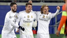 Феновете на Реал предпочитат Модрич и Ковачич срещу Атлетико