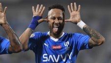 Неймар с дете от трета жена + СНИМКИ