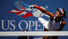 Мугуруса най-после стигна трети кръг в Ню Йорк