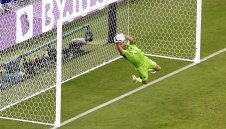 След боя от арабите: Вратарят на Аржентина опря до психолог