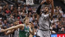 Сан Антонио прегази и Далас