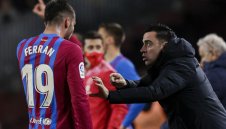 Шави: Женският отбор на Барса ни показва верния път