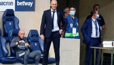 "Ел Класико" и Шампионска лига решават съдбата на Зидан в Реал Мадрид 