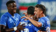 Престижно! Хвалят звезда на Левски