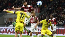 Милан копирал новия дизайн на екипите си?