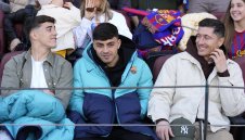 Висшата лига го зове: Педри каза дали ще бяга от Барса