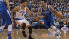 ДеРозън като Майкъл Джордън