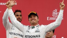 Нико е невероятно силен пилот