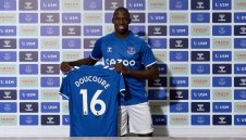 Още един нов пристигна в Евертън