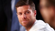 Шаби Алонсо се завръща на "Сантяго Бернабеу"