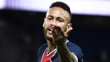 Проблем за ПСЖ и Бразилия: Неймар се контузи