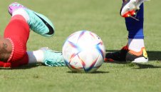 Мачовете по телевизията днес, 28 април