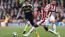 Барса подкрепя Ливърпул, за да вземе Бейерин на промоция