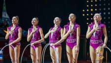 Ансамбълът ни със сребърен медал на 5 обръча в Баку