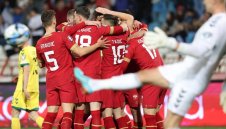 Сърбия не сбърка, Лукаку изригна с хеттрик срещу „Тре крунур“