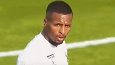 Нещо куца! Пастор се предложи сам и стяга ЦСКА отзад + ВИДЕО