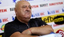 Става интересно: Съдът запорира сметки на Венци Стефанов