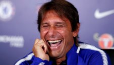 Конте се смее: Коста? Той е в миналото