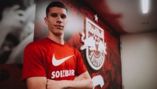 Сръбски голаджия за милиони отказа да играе за България