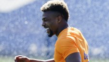 Барса спи: Адама става "карамел"?