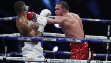 Кобрата с два мача през новата година? 