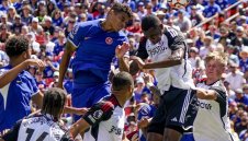 Челси на Поч с първи трофей