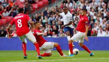 Скандал след позора на "Уембли"! Арестували българин заради расистки обиди срещу Стърлинг