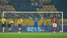 Сагата продължава! Ас от Първа лига все пак отива при бивша звезда на Левски?