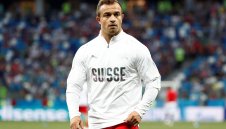 Шакири пристигна в Мърсисайд за тестове