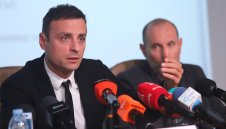 Лавинообразна подкрепа: И "Чуковете" застанаха зад Бербатов