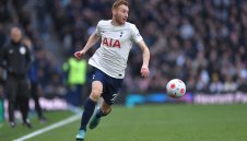 Как с диета, йога и 5 езика Кулушевски започна да блести за Шпорите