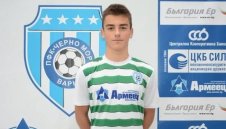 Историческо: Никoлaй Злaтeв стана най-младият играл за Черно море