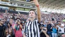 В Гърция са полудяли по Бербатов