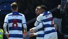 Кю Пи Ар разби Лийдс с 4:0 и върна Лестър във Висшата лига