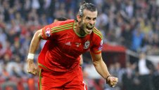 Бейл не бърза да се радва