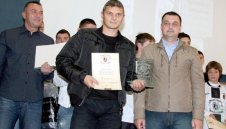Коронясаха Електричката за №1 в Локо (Пд)