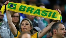 В Бразилия: Нека загубим от Чили, за да прецакаме Аржентина